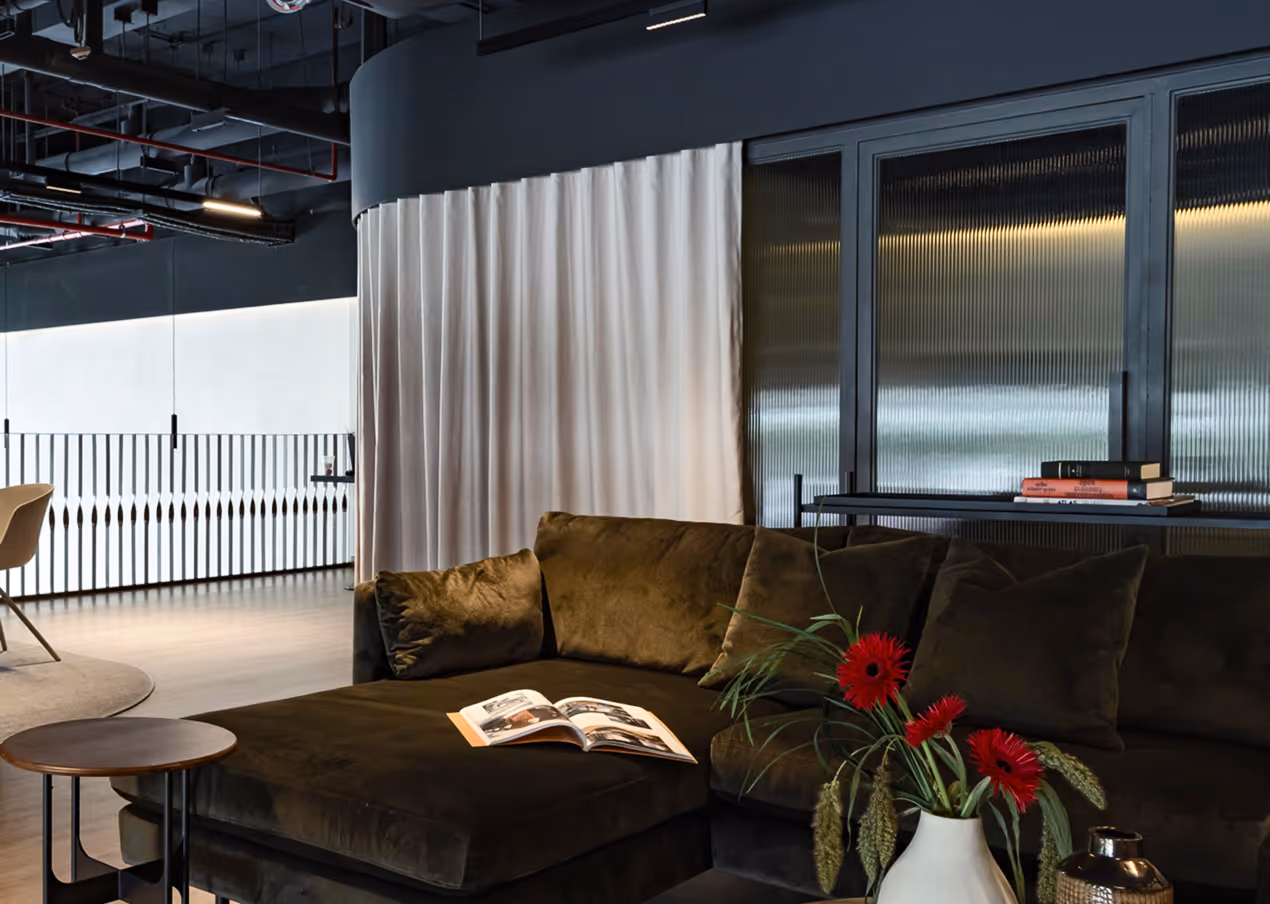 Recovery lounge at STEEL gym District 2